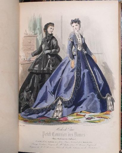 null FASHION. - PETIT COURRIER DES DAMES, Journal des modes.
Paris, Au Bureau, 1831-1892....