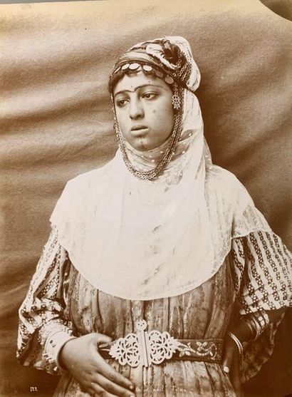 Marius MAURE Ouled Nail Fatma
Algeria, ca. 1890
Original photograph
Period silver...