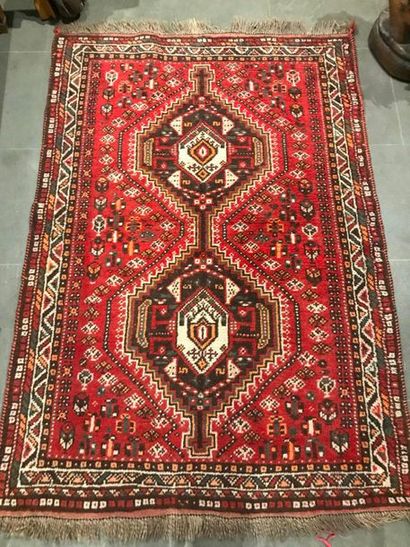 null Chiraz carpet (warp, weft and wool pile), Southwest Persia, circa 1930-1950...