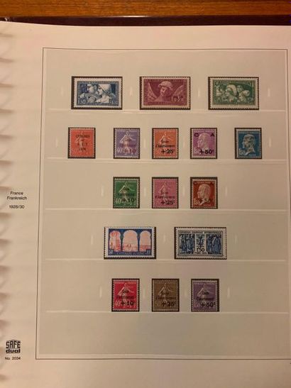 null FRANCE Emissions 1900/1939 : Belle collection composée de timbres neufs (sauf...