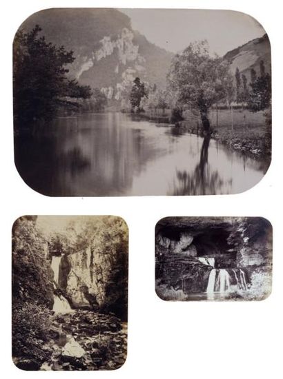 NOBLE AMATEUR EXCURSION DANS LE JURA Le Jura, lacs et cascades vers 1865 Album in-octavo...