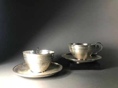 null Set of two cups

In silver 925°°°°°°

With guilloche decoration

LAVALLEE -...