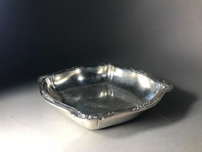 null OLIVE AND CARON

Solid silver bowl

Moulded contour with rock staple decora...
