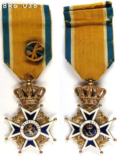 PAYS-BAS Ordre d'Orange-Nassau, institué en 1892, croix d'officier à titre civil...