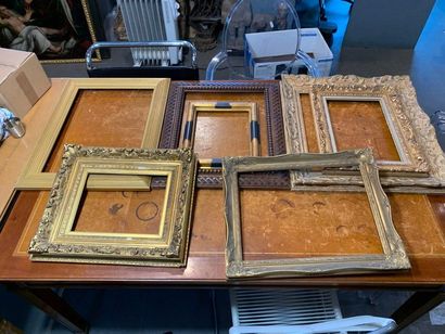 null Set of 7 wooden frames, carved, stitched, gilded, etc... 
 Various dimensions
(As...