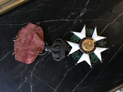 null Ordre de la Légion d'Honneur
Etoile de chevalier
Second Empire
En argent et...