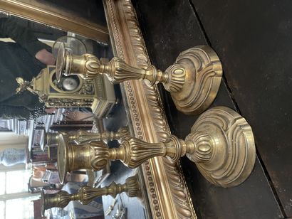 null Paire de flambeaux
En bronze doré
De style Louis XV