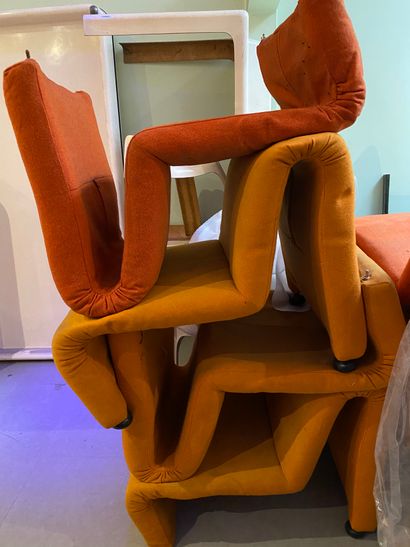 Etienne FERMIGIER (1932-1973) & ACTUAL (éditeur) Five "S" shaped armchairs with tubular...