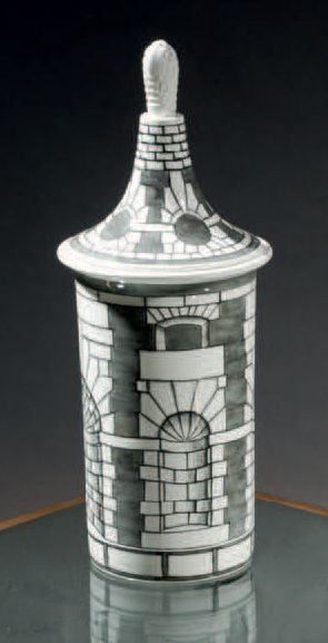 GIO PONTI (1891-1979) & RICHARD GINORI (ÉDITEUR) Ceramic covered pot with a tubular...