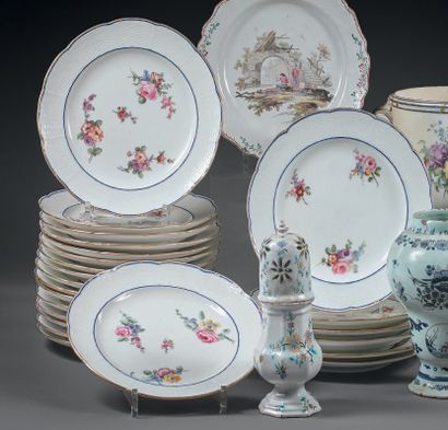 SÈVRES Twenty-three wicker plates in soft porcelain with basketry motifs in slight...