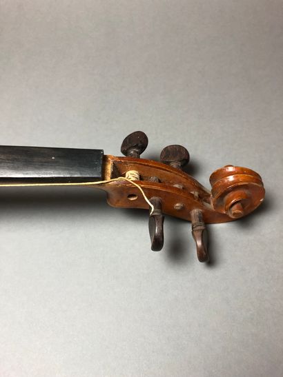 null French violin
Made in Mirecourt by Couesnon
Label of F. Breton, of which it...