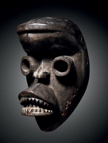 null Ɵ Masque Dan/We, Côte d'Ivoire
Bois, fer
H. 25,4 cm - L. 15,2 cm
Dan/We Mask,...