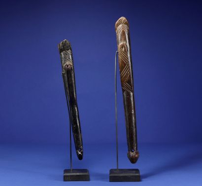 null 
Two whistles. 



Wood. 



Bwa, Burkina Faso. 



H. 28 cm and 33 cm. 



Provenance...