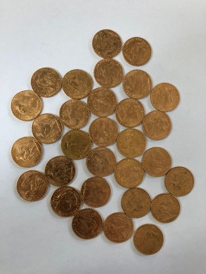  Lot of gold coins including 30 coins of 20 F gold with the rooster of Chaplain 1910x12...