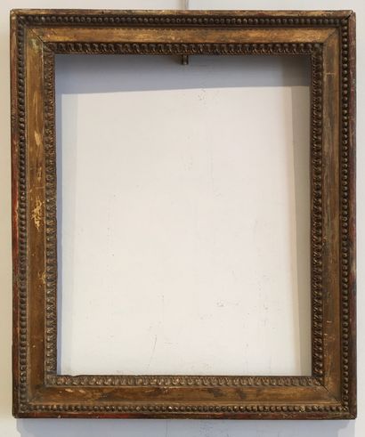 null Frame
In gilded wood
Period louis XVI oak s 37,5 x 29,8 x 5,5 cm.
wear of u...