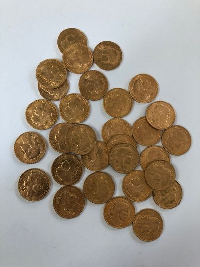  Lot de pièces d'or comprenant 30 pièces de 20 F or au coq de Chaplain de 1908
