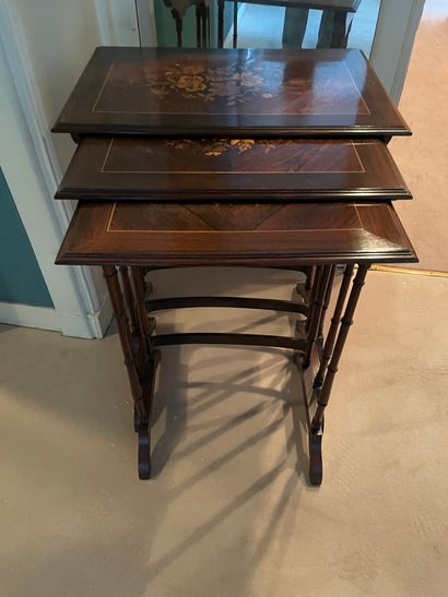 Suite of three nesting tables The top inlaid...