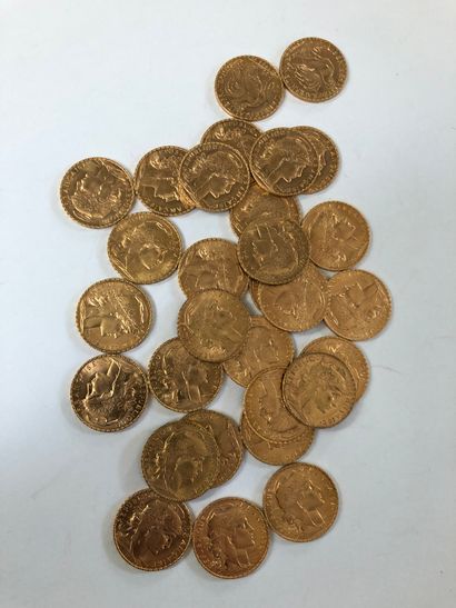 null Lot of gold coins including 22 coins of 20 F gold with the rooster of Chaplain:
1905x4...