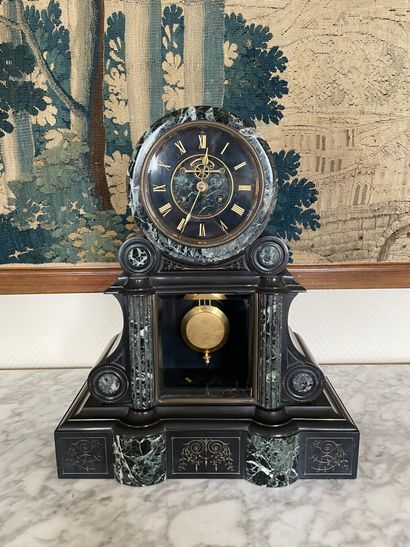 Beautiful clock In black marble and green...