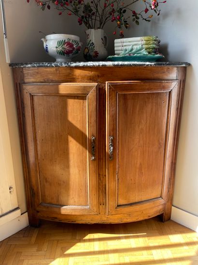 Fruitwood cabinet Opening with two leaves,...