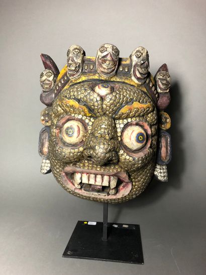 TIBET Polychrome wooden mask with brass nails, ferocious Mahakala wearing a crown...