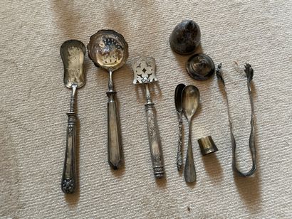 Small silver lot including 6 silver spoons...