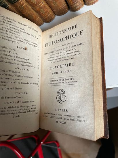 null Dictionnaire philosophique de Voltaire
Pierre DIDOT L'AINE et Fimin DIDOT MDCCCIX...