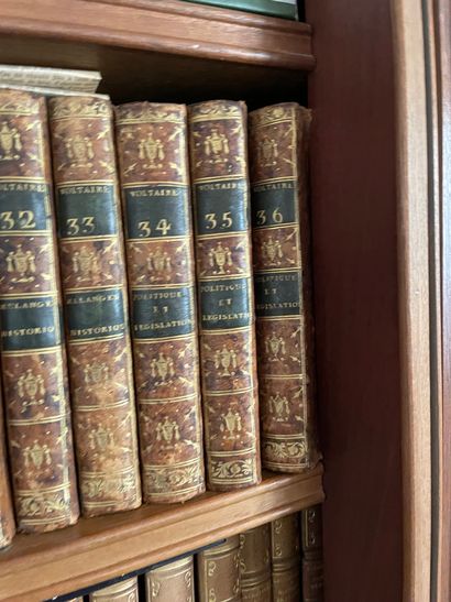 null Suite de 91 volumes
Oeuvre complète de Voltaire
Imprimerie de la société littéraire...