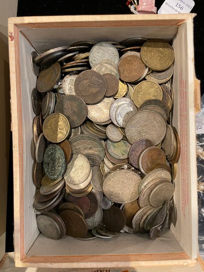 null 
Large lot of old coins, notes and assignats
