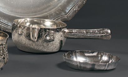  Lot in silver 950 thousandth comprising: - a round cup with contours and pinched...