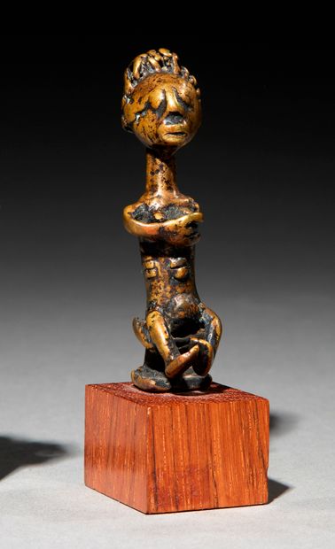  Poids Akan figurant un personnage Côte d'Ivoire/Ghana Bronze H. 7 cm Poids à peser...
