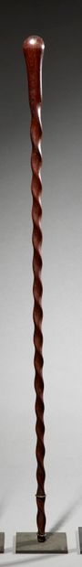 null Cane Zulu
South Africa
Wood
H. 87,5 cm
Beautiful finely twisted cane ending...