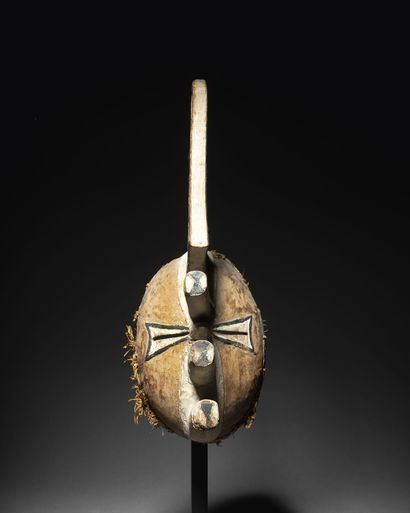 null Afikpo mask, Mmaji, Nigeria
Wood, pigments
H. 32 cm 
Afikpo mask, Mmaji, Nigeria
H....