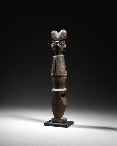 null Statue fétiche Yaka, République démocratique du Congo
Bois
H. 23,5 cm
Yaka fetish...