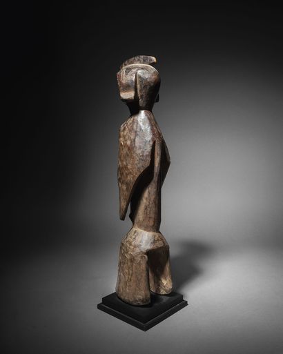 null Mumuye statue, Nigeria
Wood
H. 54, 5 cm 
Mumuye figure, Nigeria
H. 21 1/2 in
According...