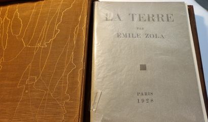  ZOLA (Émile). La Terre. Paris, Javal et Bourdeaux, 1928. In-4, en feuilles, dans...
