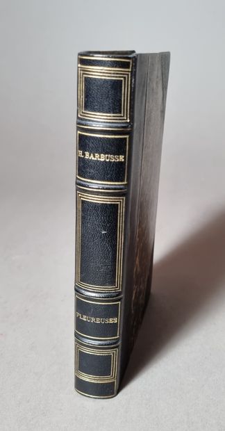null BARBUSSE (Henri). Pleureuses. Paris, Charpentier et Fasquelle, 1895. In-12,...