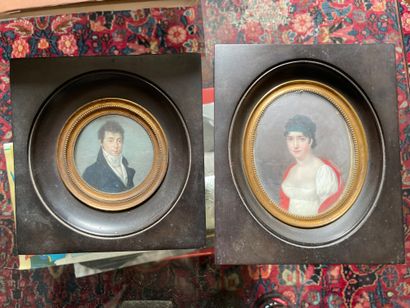 null Ensemble de deux miniatures
Portraits d'homme et de femme en buste
Gouache
XIXème...