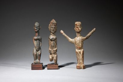 null Trois statuettes Lobi

Burkina Faso

Bois

H. 15,5 à 17,5 cm



Ensemble de...