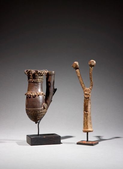 null Deux artefacts

Nigeria

Bronze

H. 14 à 19 cm



Ensemble de deux artefacts...