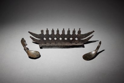 null Ensemble d’objets en corne

Timor

Corne de buffle 

H. 10,5 à 29 cm



Ensemble...