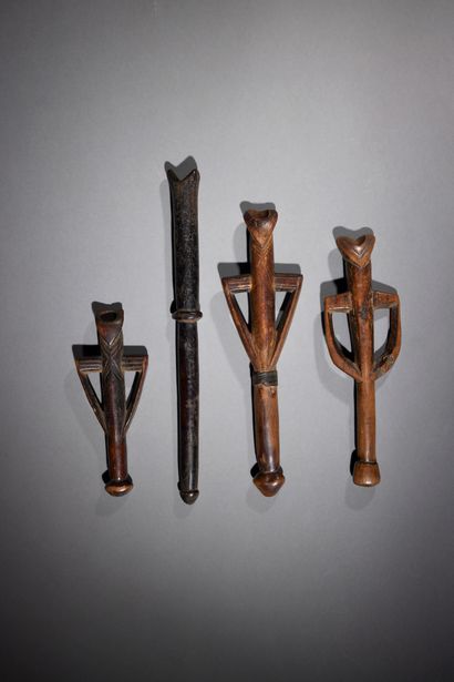 null Four flutes

Burkina Faso

Wood

H. 19 to 34,5 cm



Set of four flutes of Mossi,...