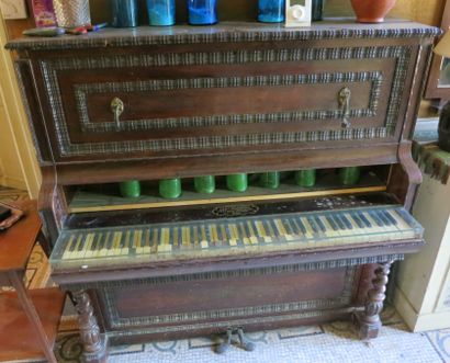 null Blondel player piano, in stained wood and molded wood 136 x 131.5 x 41 cm (Stains,...