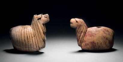 null Ɵ Inca alpaca effigy canopas containers, Peru
Light beige stone
H. 4 3/7 in...