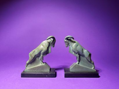 null Max LE VERRIER (1891-1973) Bouquetins Pair of bookends in regula with an antique...