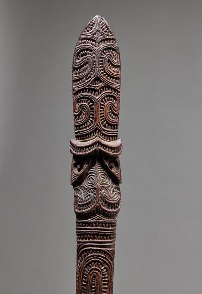 null Maori fighting stick Taiaha
New Zealand Wood, mother-of-pearl of haliotis
H....