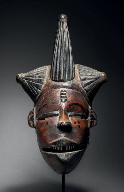 null Masque Ogoni Elu
Nigeria
Bois
H. 29 cm
Provenance :
- Alain Dettinger, Lyon
-...