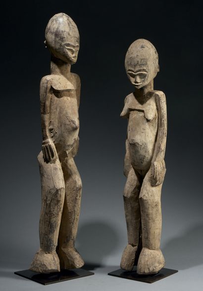 null Couple of Lobi statues
Burkina Faso
Wood
H. 92 cm and 83 cm
Important couple...