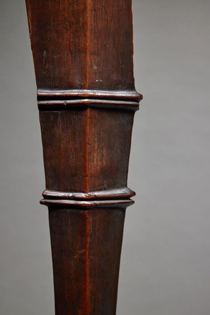 null 
Akau-ta or Pakipaki club

Tonga

Wood

L. 125 cm



Provenance:

- Collected...