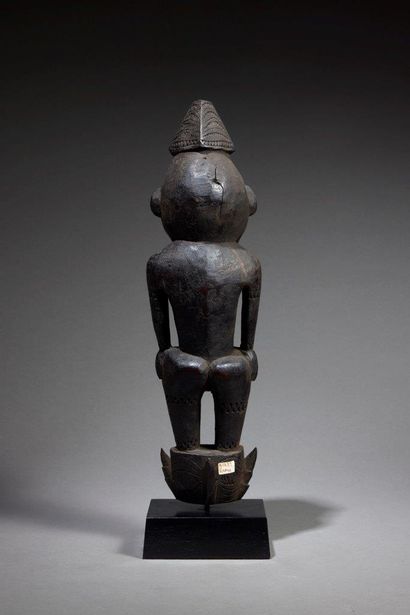 null Statue
Fleuve Sépik, Papouasie Nouvelle-Guinée
Bois
H. 42 cm
Provenance :
-...